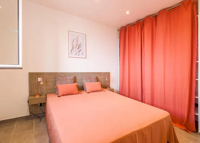 Ghjunchitu - Vue Et Piscine Privee Proche De L'ile Rousse Holiday home Corbara