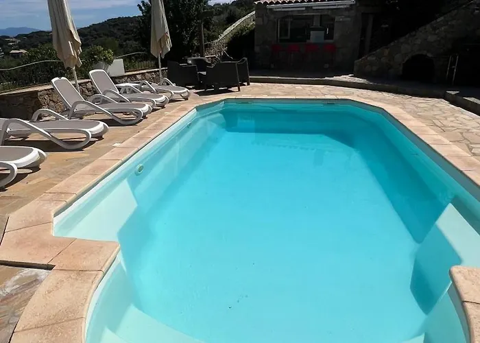 Ghjunchitu - Vue Et Piscine Privee Proche De L'ile Rousse