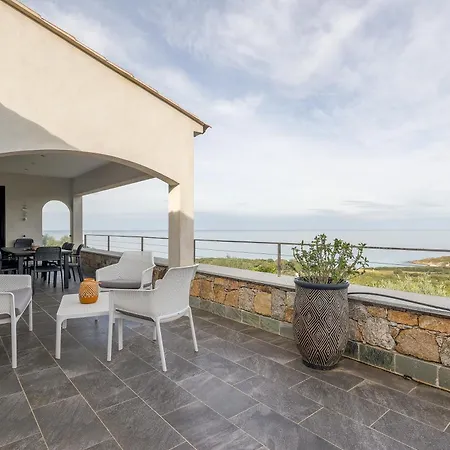 Ghjunchitu - Vue Et Piscine Privee Proche De L'ile Rousse Corbara