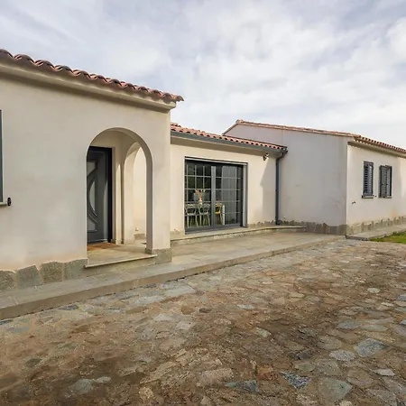 Ghjunchitu - Vue Et Piscine Privee Proche De L'ile Rousse Semesterbostad *