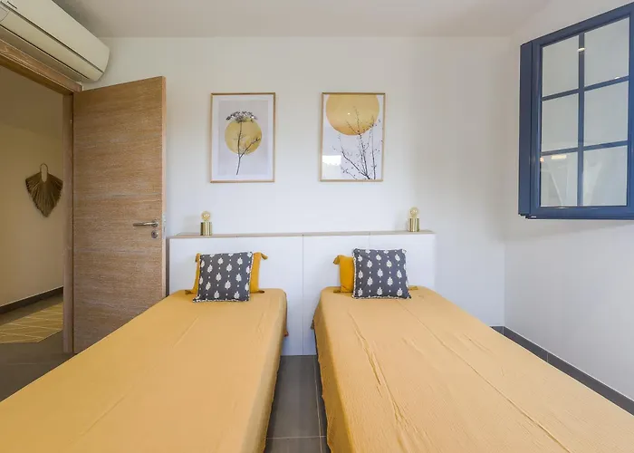 Ghjunchitu - Vue Et Piscine Privee Proche De L'ile Rousse Vakantiehuis *