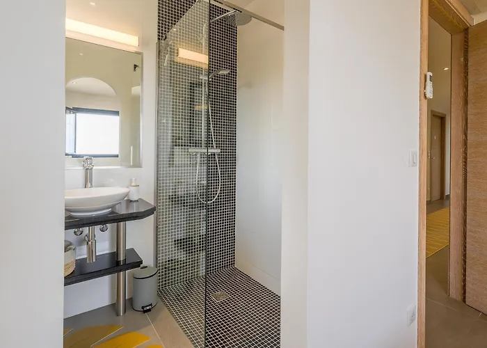 Ghjunchitu - Vue Et Piscine Privee Proche De L'ile Rousse * Corbara