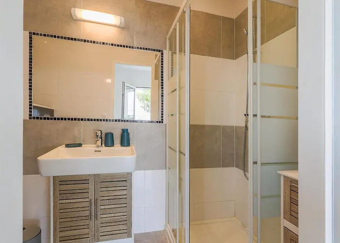 Vakantiehuis Ghjunchitu - Vue Et Piscine Privee Proche De L'ile Rousse Corbara