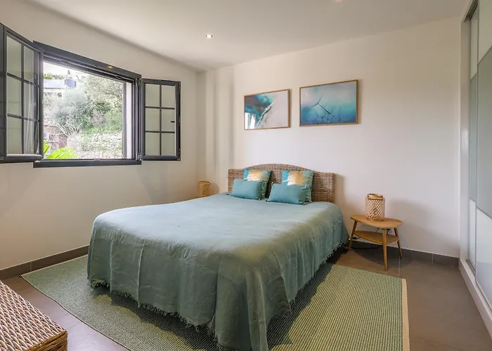 Ghjunchitu - Vue Et Piscine Privee Proche De L'ile Rousse Vakantiehuis *