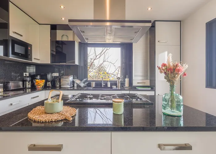 Vakantiehuis Ghjunchitu - Vue Et Piscine Privee Proche De L'ile Rousse