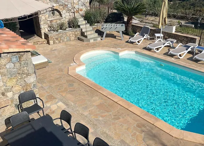 Ghjunchitu - Vue Et Piscine Privee Proche De L'ile Rousse