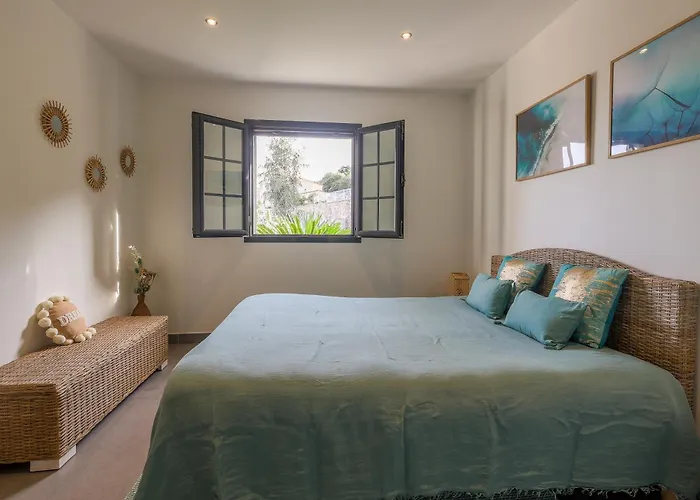 Ghjunchitu - Vue Et Piscine Privee Proche De L'ile Rousse Vakantiehuis *