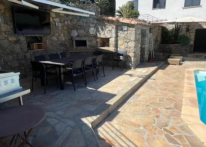 Ghjunchitu - Vue Et Piscine Privee Proche De L'ile Rousse Corbara